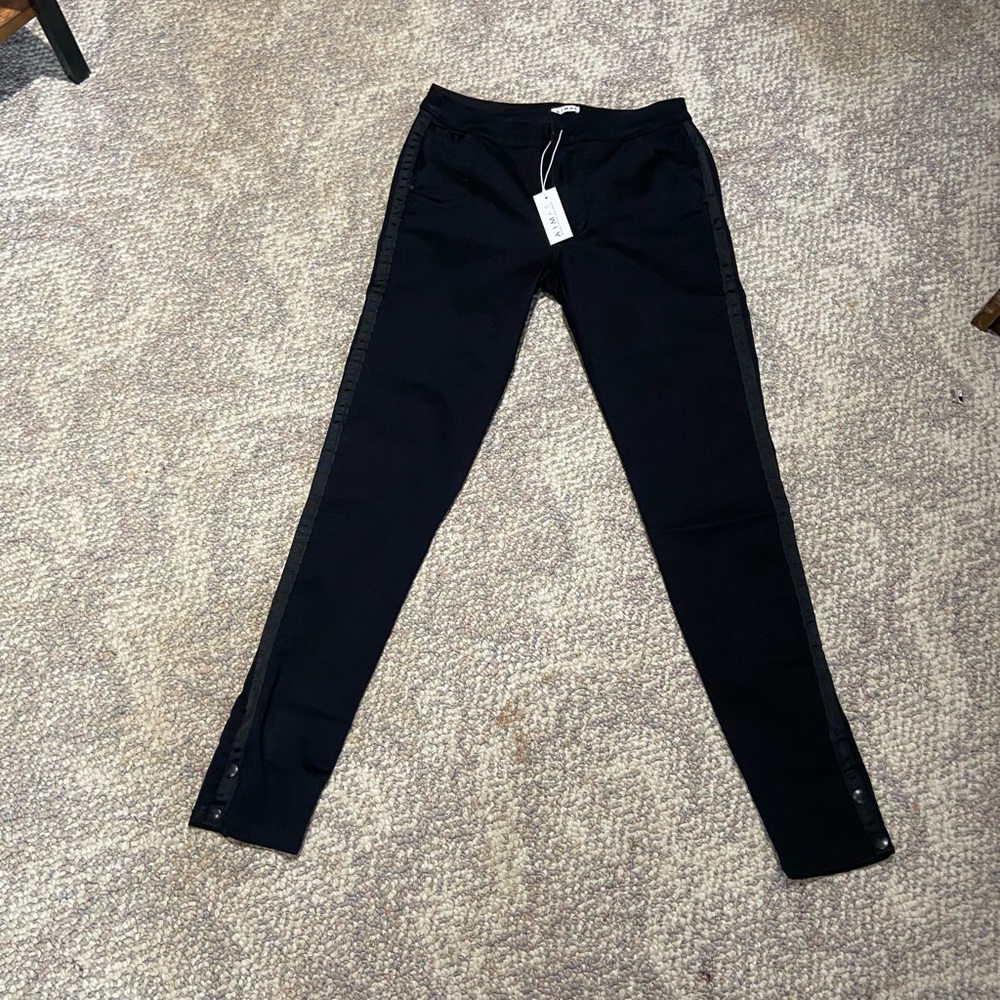 Jean - Picture 2 of 2
